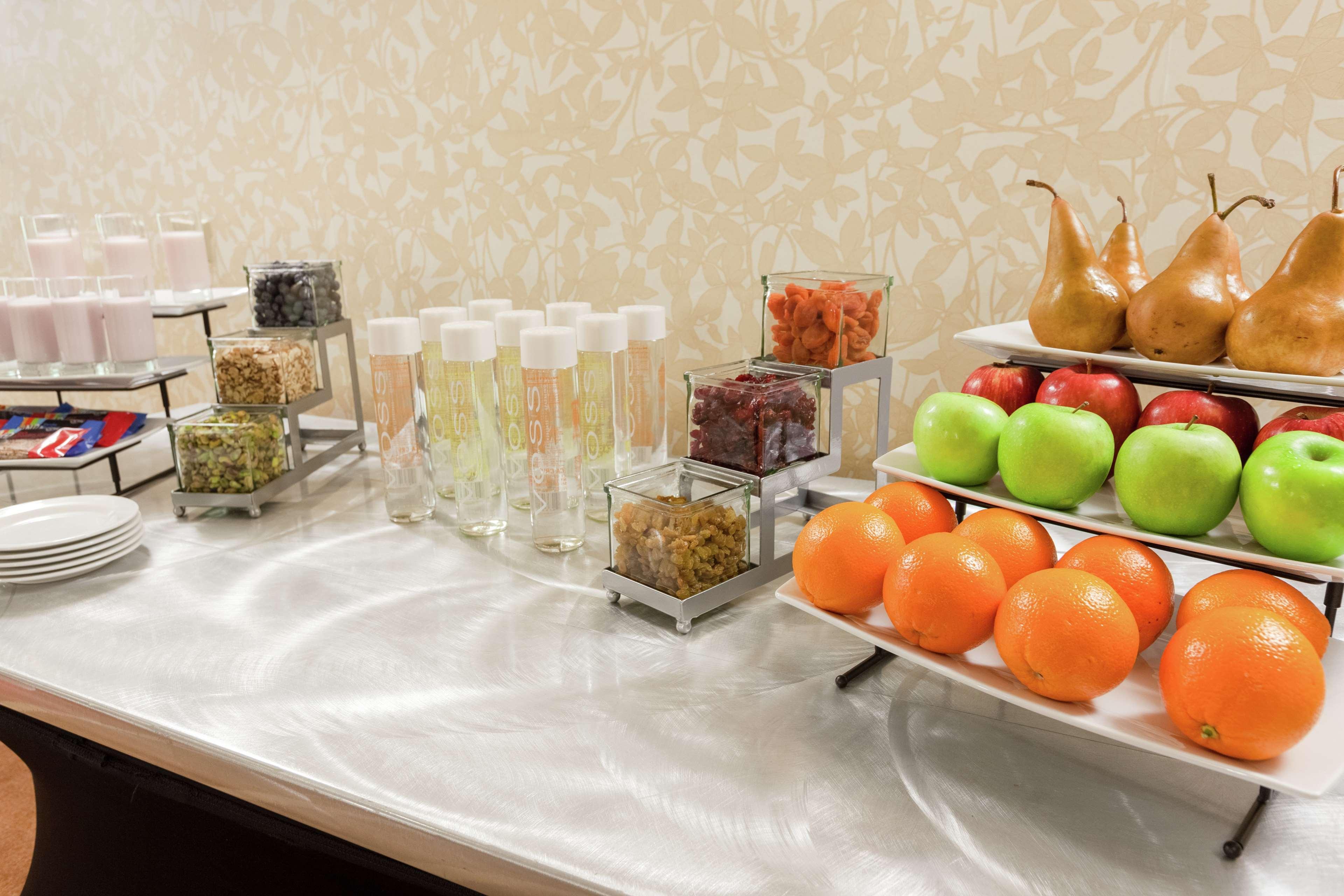 Hilton Garden Inn Pittsburgh University Place Esterno foto