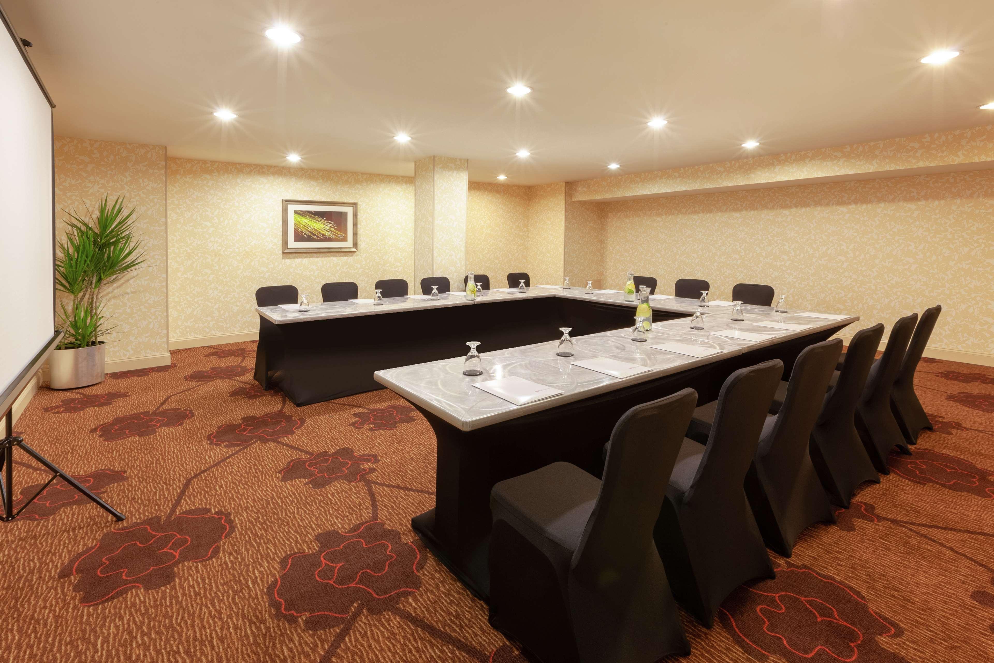 Hilton Garden Inn Pittsburgh University Place Esterno foto