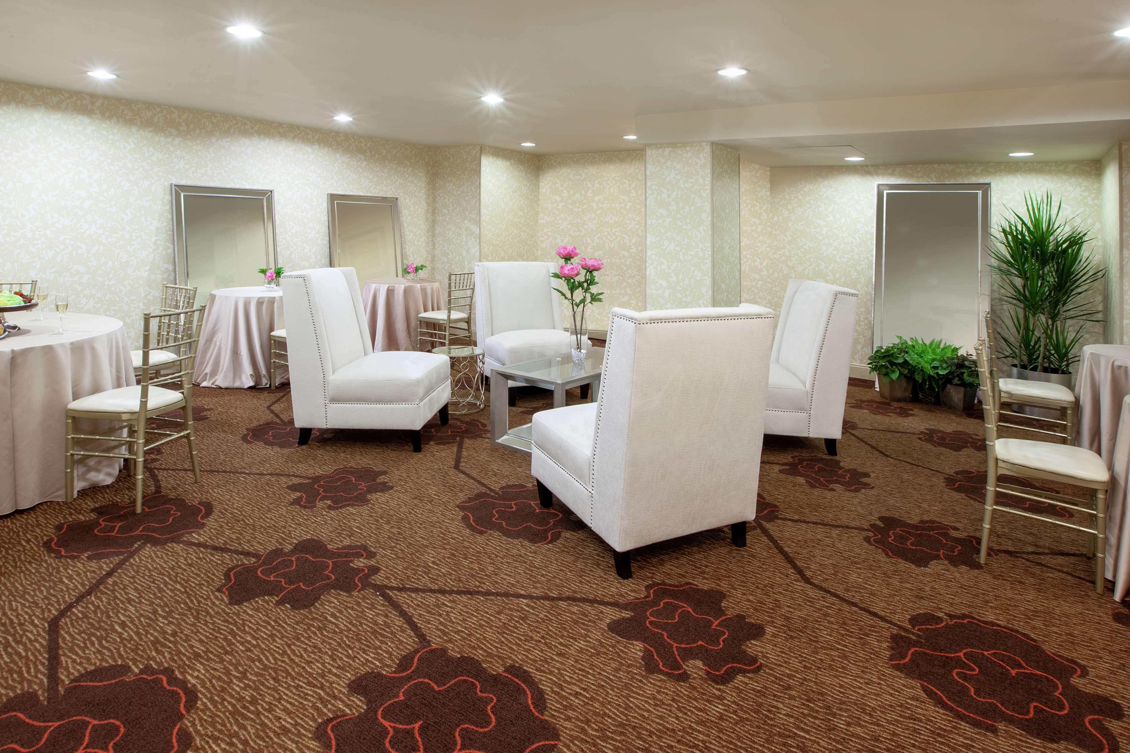 Hilton Garden Inn Pittsburgh University Place Esterno foto