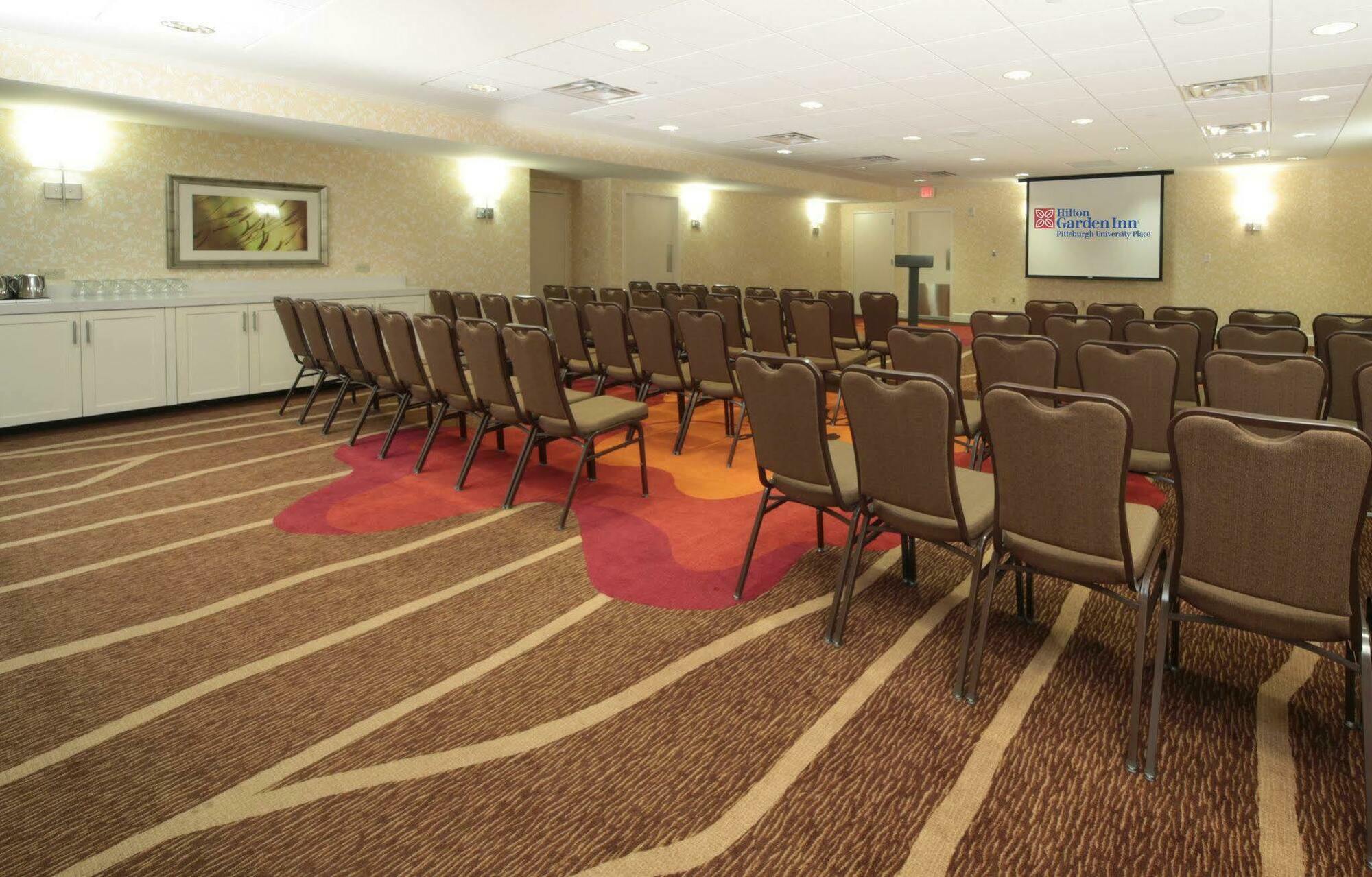 Hilton Garden Inn Pittsburgh University Place Affari foto